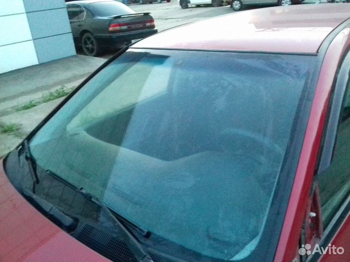 Лобовое стекло Mitsubishi Lancer 9