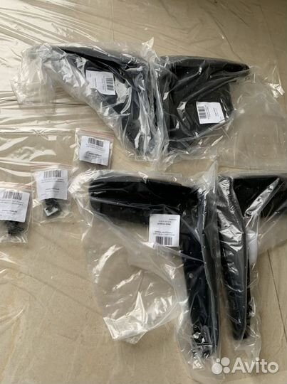 Оригинальные брызговики Toyota Camry v70