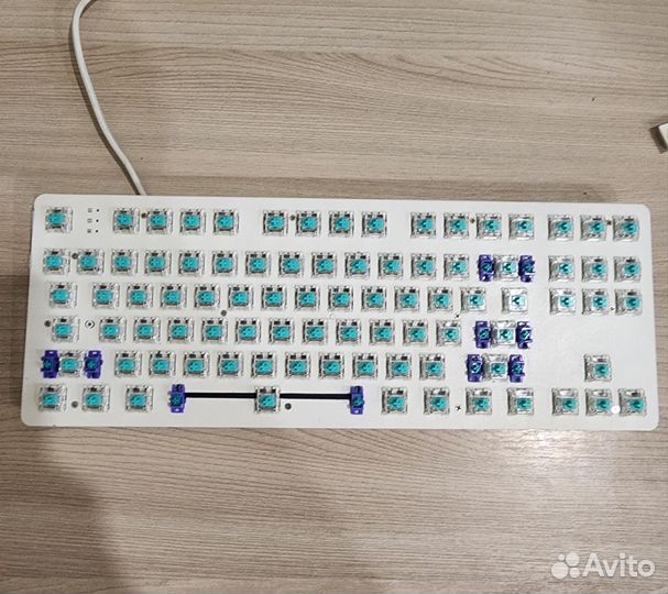 Игровая Клавиатура белая приятная