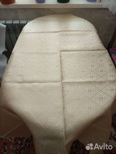 Салфетки, скатерти, простынь