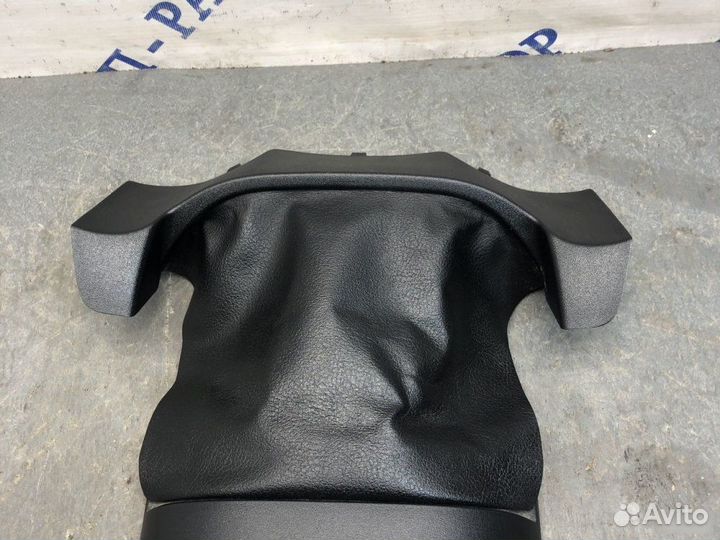 Кожух рулевой колонки Ford Focus 3