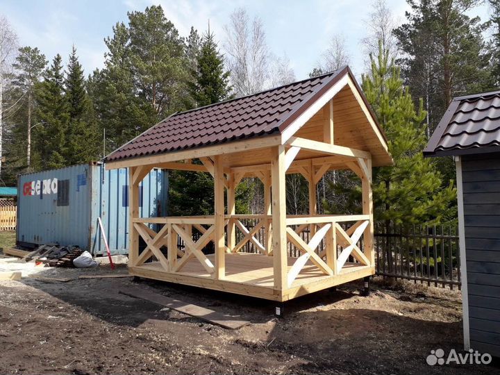 Бригада строителей