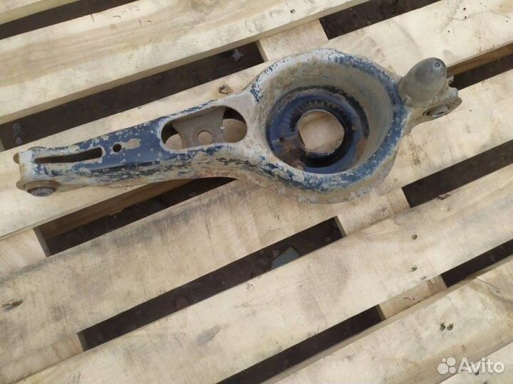 Рычаг задний Ford Focus 3 седан 1.6