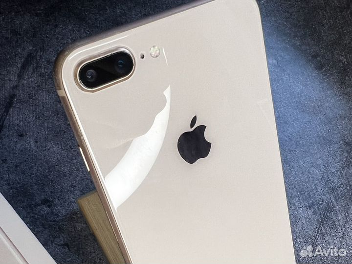 iPhone 8 Plus, 64 ГБ