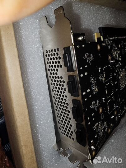 Видеокарта MSI mech RX 5700 (аналог 2060s, 3060)