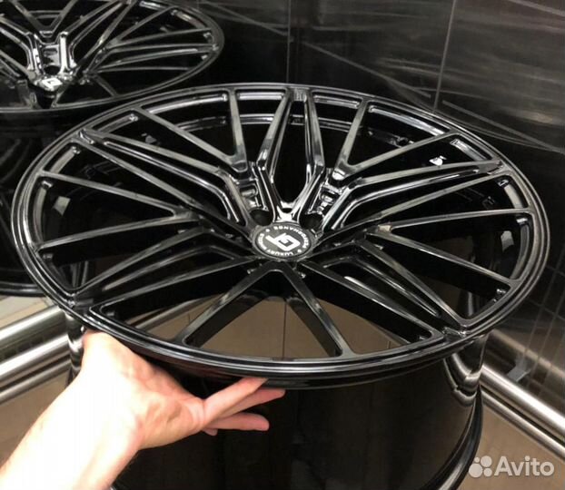 Кованые диски GT Forged R22 на BMW X5 X6 X6m X7