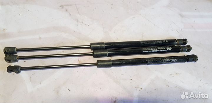 Hyundai Solaris Амортизатор багажника