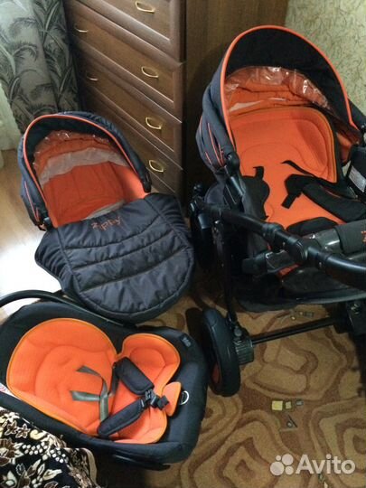 Детская коляска Zippy