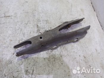 Рычаг задний нижний