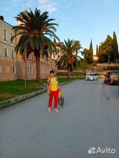 Стикеровщицей, фасовщицей, техничкой