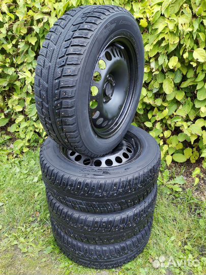 R16 Kumho I'Zen KW22 205/60, PCD 5x105 DIA 56.6