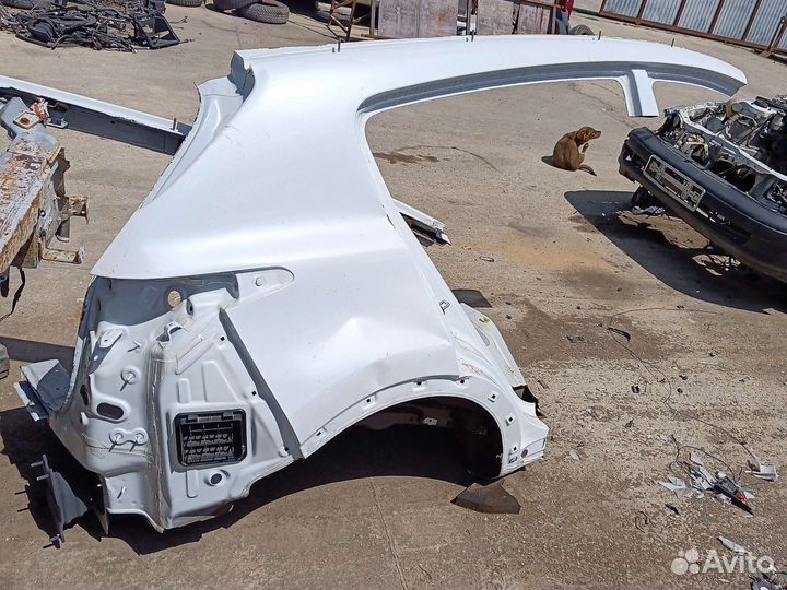 Крыло заднее правое с батоном kia sportage 4