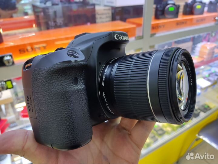 Canon EOS 70D kit 18-55mm IS STM пробег 24.397 Рст