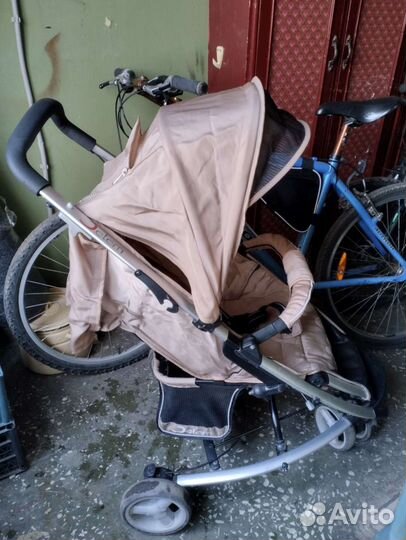 Коляска прогулочная Jetem