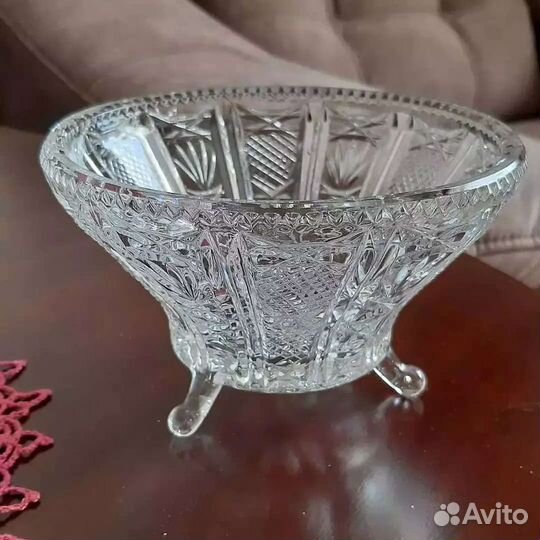 Хрустальная конфетница