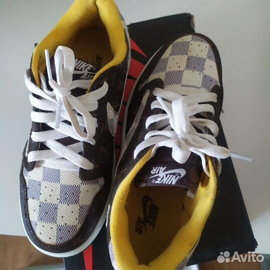 Кроссовки р 35