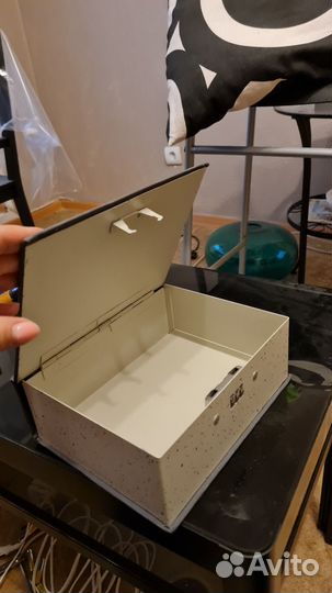 Шкатулка с замком