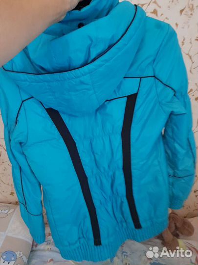 Куртки осенние женские 42 44