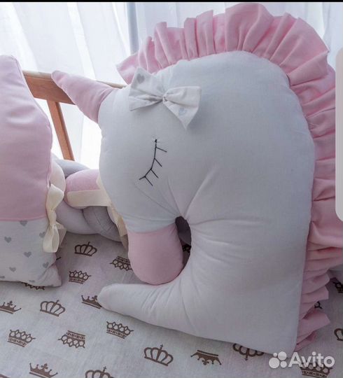 Подушки бортики в детскую кроватку