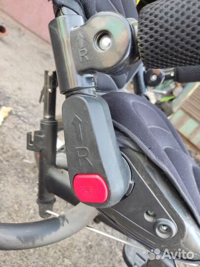 Детский велосипед с ручкой Lamborghini)