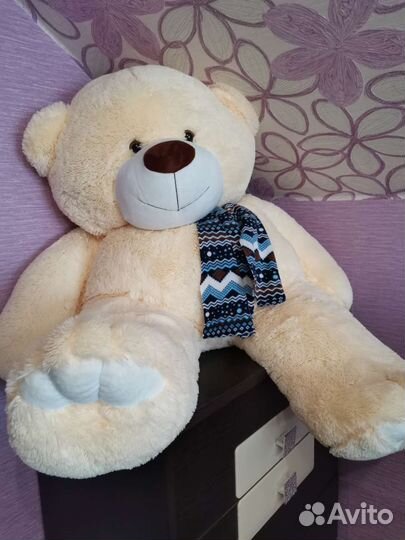 Плюшевый медведь