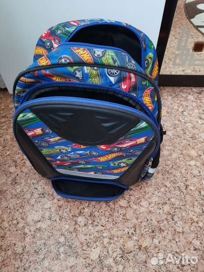 Школьный рюкзак