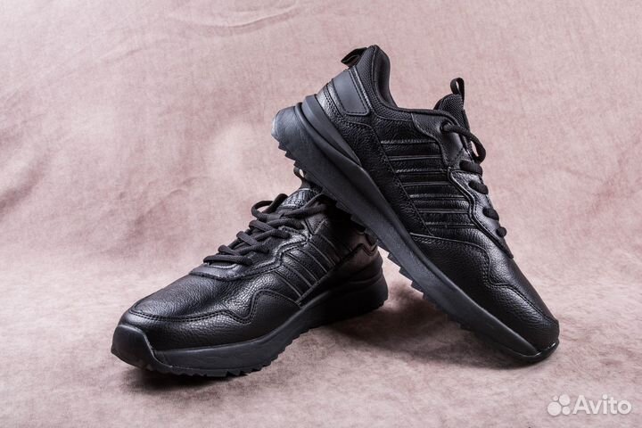 Кроссовки Adidas кожанные gore-texe р. 46