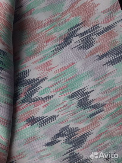 Отрез ткани шелк