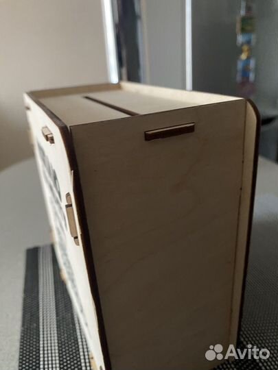 Шкатулка для денег