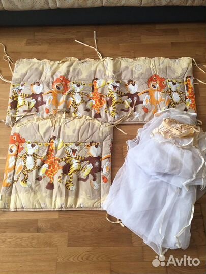 Комплект балдахин и бортики в детскую кроватку