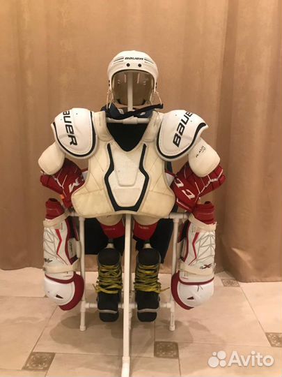 Вешалка для хоккейной формы