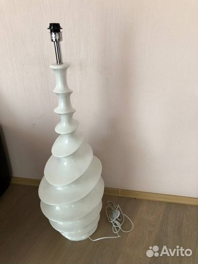 Торшер напольный белый