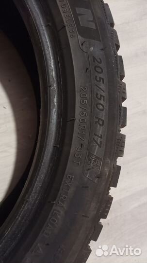 Michelin X-Ice North 4 205/50 R17 93T