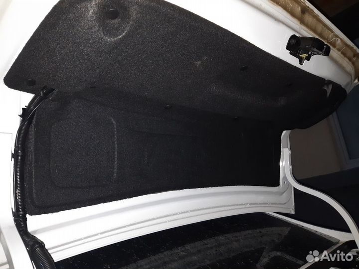 Ворсовая накладка на крышку багажника Лада Веста