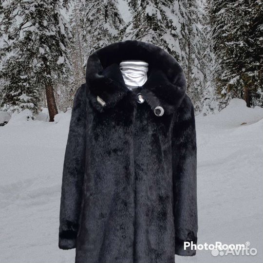 Шуба новая, 54 размер. С капюшоном