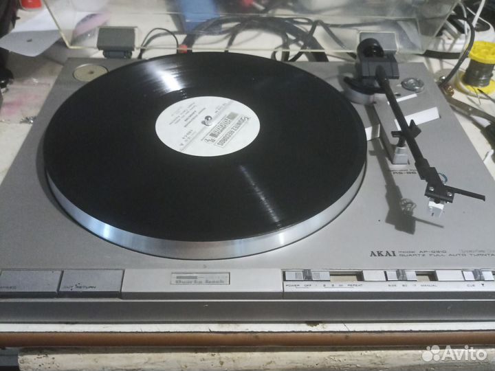 Akai AP-Q310 quartz