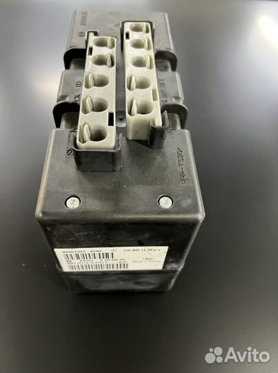 Комррессор центрального замка Mercedes W220 W215