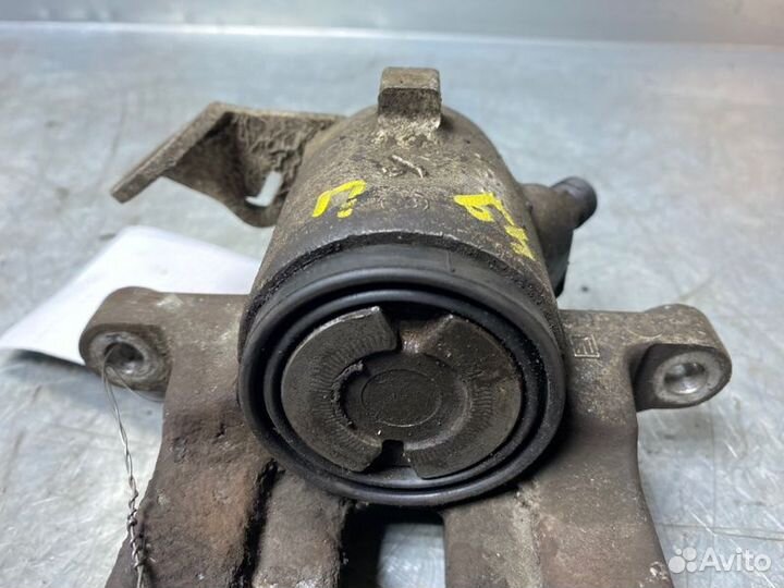 Суппорт задний левый Volkswagen Bora 1997-2005