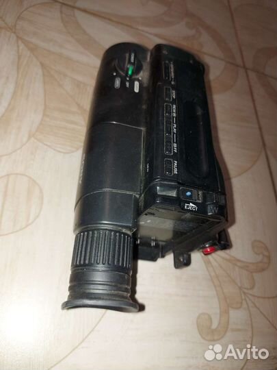 Видеокамера Sony CCD TR420E