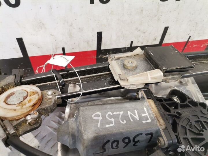 Стеклоподъемник передний правый Mercedes-Benz W220