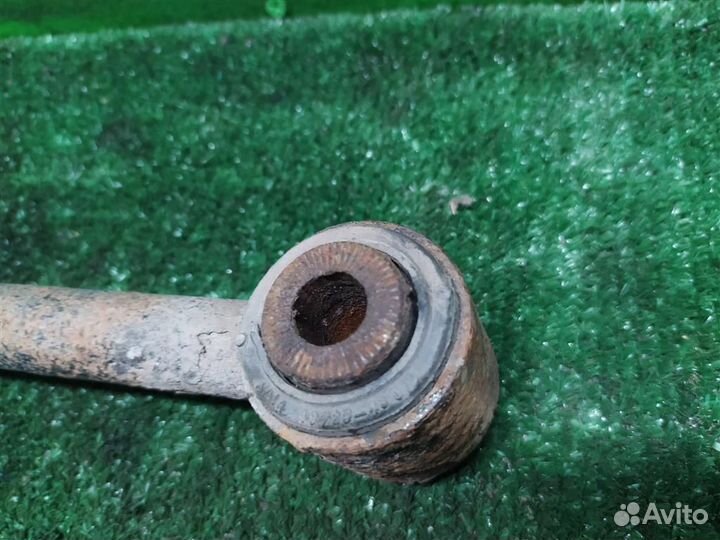 Рычаг задний поперечный Lexus RX300 (MCU35) 2003