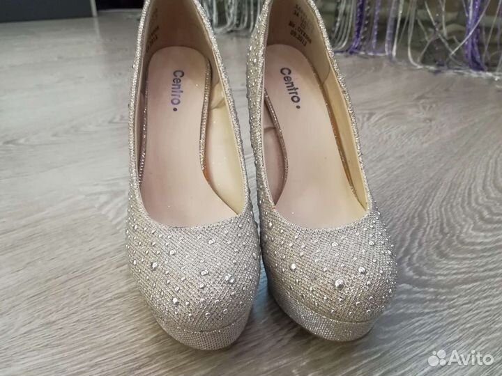 Туфли женские праздничные