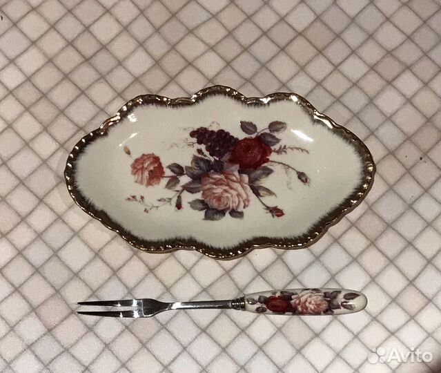 Лимонница новая Elan gallery + вилка