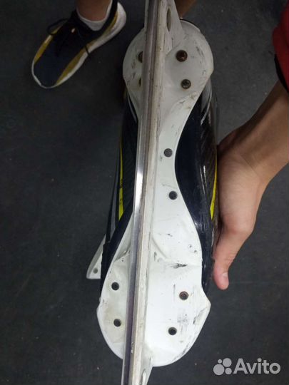 Коньки хоккейные вратарские