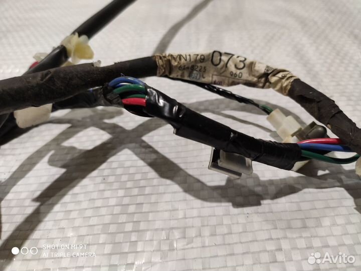 Электропроводка з/дверей Мицубиси Паджеро Спорт 1