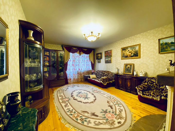 4-к. квартира, 116,6 м², 2/4 эт.