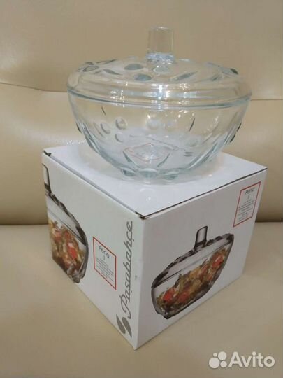 Сахарница конфетница с крышкой новая