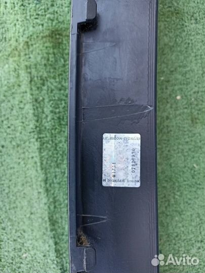 Решетка в бампер Hyundai Grand Starex