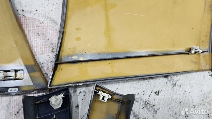 Накладки двери (листва) Mercedes benz W124 S