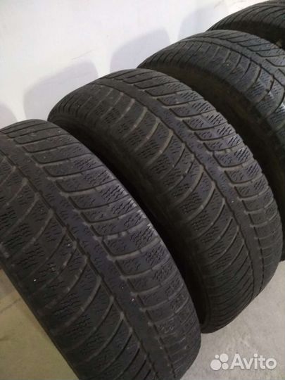 Kumho Solus KH17 225/60 R17